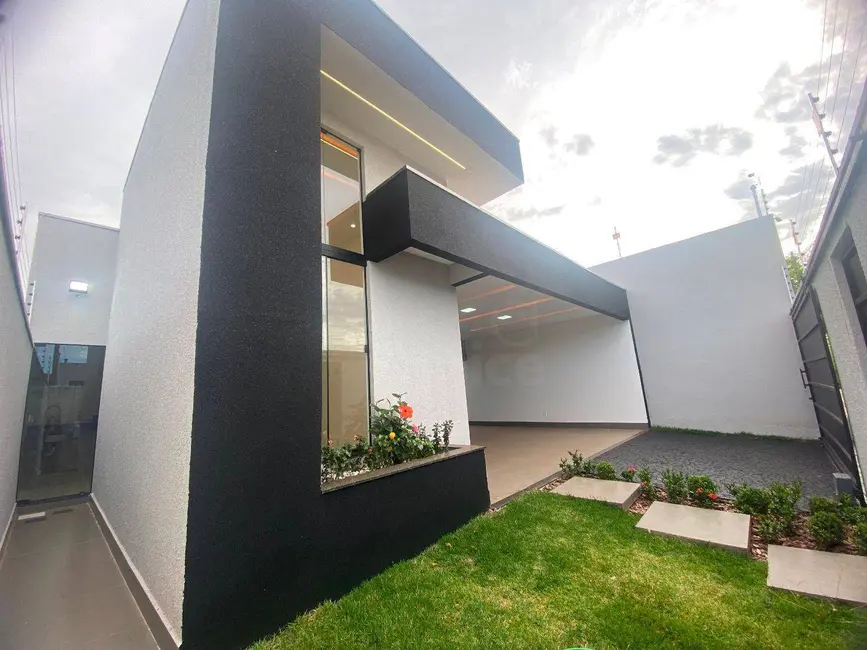 Casa com 3 quartos à venda, 200m2 em Anapolis - GO - imagem 2 Foto 2 de Casa com 3 quartos à venda, 200m2 em Anapolis - GO