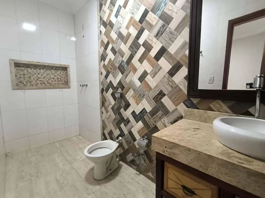 Foto 8 de Sobrado com 4 quartos à venda, 300m2 em Residencial Itatiaia, Anapolis - GO