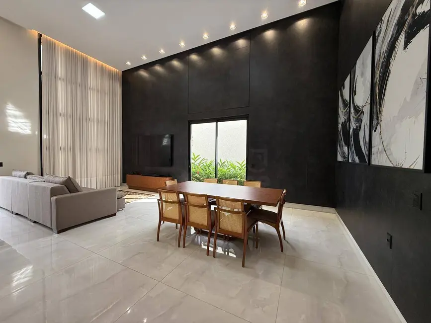Casa com 4 quartos à venda, 390m2 em Anápolis City, Anapolis - GO - imagem 4 Foto 4 de Casa com 4 quartos à venda, 390m2 em Anápolis City, Anapolis - GO