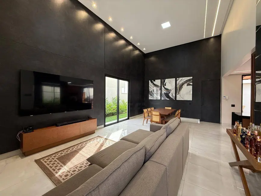 Casa com 4 quartos à venda, 390m2 em Anápolis City, Anapolis - GO - imagem 2 Foto 2 de Casa com 4 quartos à venda, 390m2 em Anápolis City, Anapolis - GO