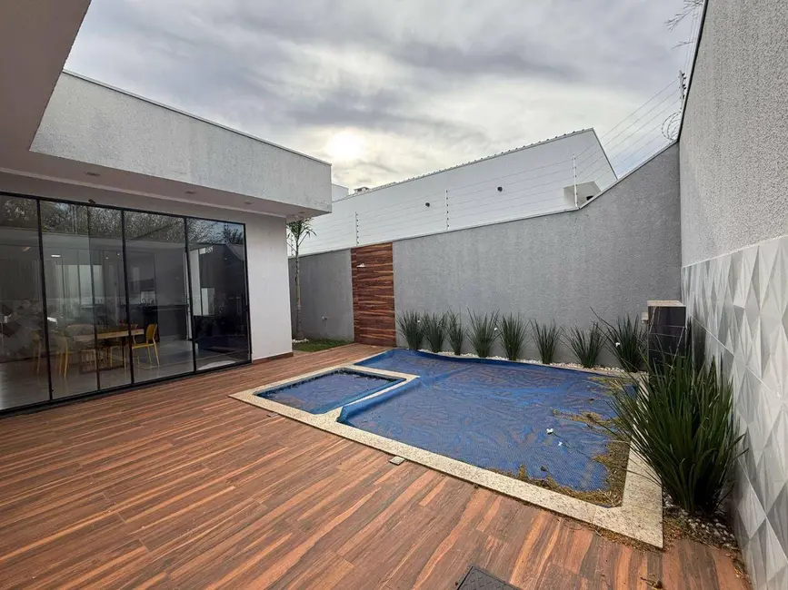 Foto 2 de Casa com 3 quartos à venda, 390m2 em Anápolis City, Anapolis - GO