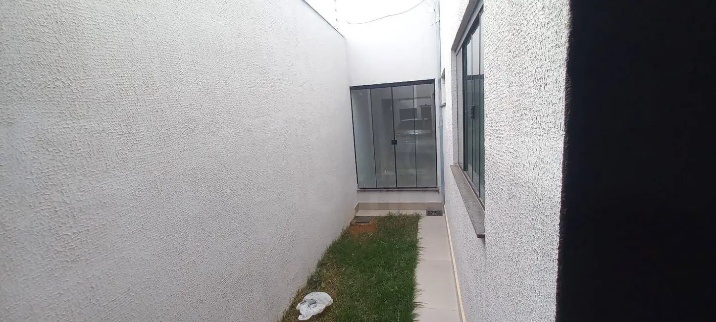 Casa com 3 quartos à venda, 250m2 em Jardim Arco Verde, Anapolis - GO - imagem 3 Foto 3 de Casa com 3 quartos à venda, 250m2 em Jardim Arco Verde, Anapolis - GO