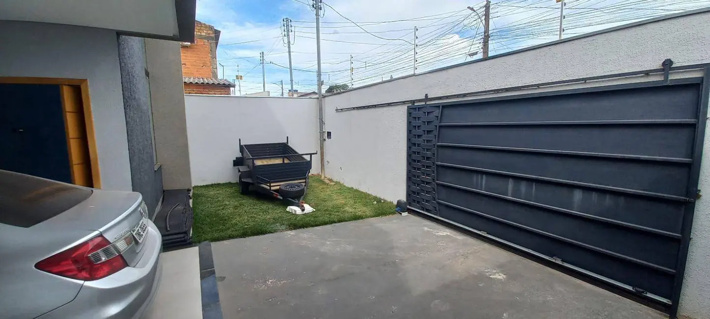 Foto 2 de Casa com 3 quartos à venda, 250m2 em Jardim Arco Verde, Anapolis - GO