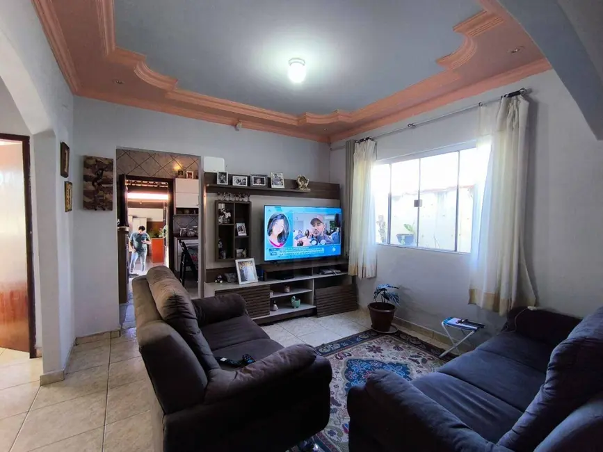 Foto 4 de Casa com 4 quartos à venda, 278m2 em Boa Vista, Anapolis - GO