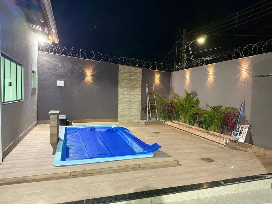 Casa com 3 quartos à venda, 300m2 em Itamaraty 4ª Etapa, Anapolis - GO - imagem 2 Foto 2 de Casa com 3 quartos à venda, 300m2 em Itamaraty 4ª Etapa, Anapolis - GO