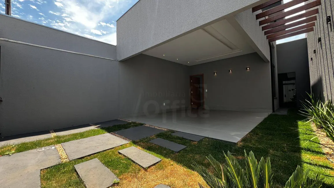 Foto 1 de Casa com 3 quartos à venda, 150m2 em Víviam Parque, Anapolis - GO