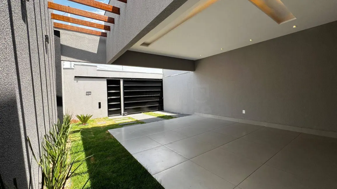 Foto 3 de Casa com 3 quartos à venda, 150m2 em Víviam Parque, Anapolis - GO