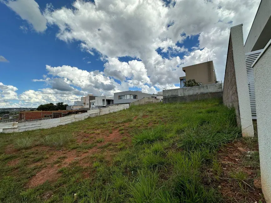 Foto 3 de Terreno / Lote à venda, 420m2 em Condomínio Residencial Belas Artes, Anapolis - GO