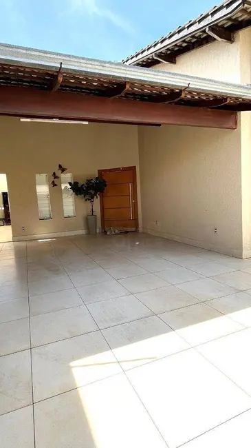 Foto 2 de Casa com 3 quartos à venda, 360m2 em Parque Brasília 2ª Etapa, Anapolis - GO