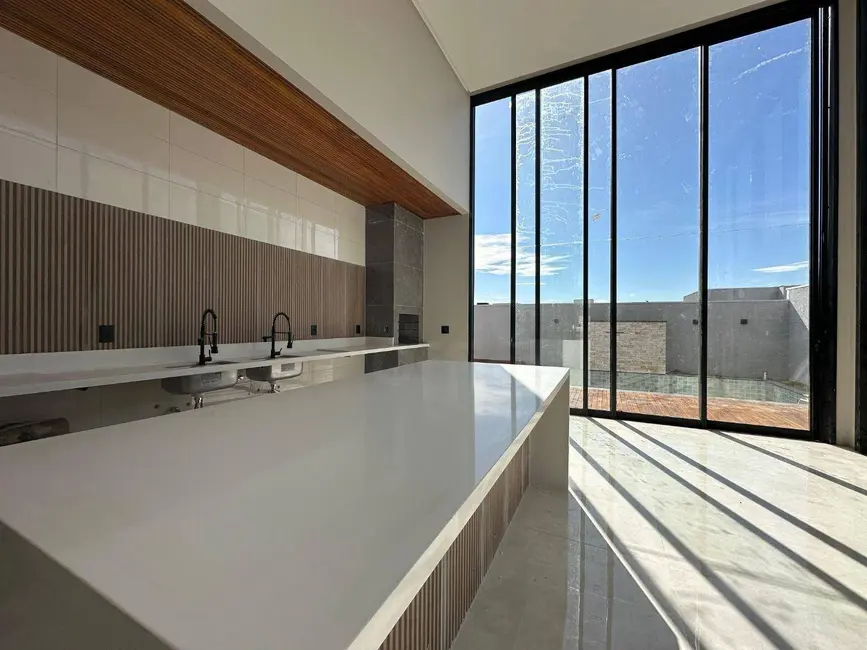 Foto 9 de Casa de Condomínio com 3 quartos à venda, 427m2 em Condomínio Residencial Grand Trianon, Anapolis - GO