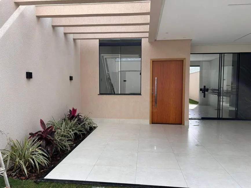 Foto 2 de Casa com 3 quartos à venda, 162m2 em Jardim dos Ipês, Anapolis - GO