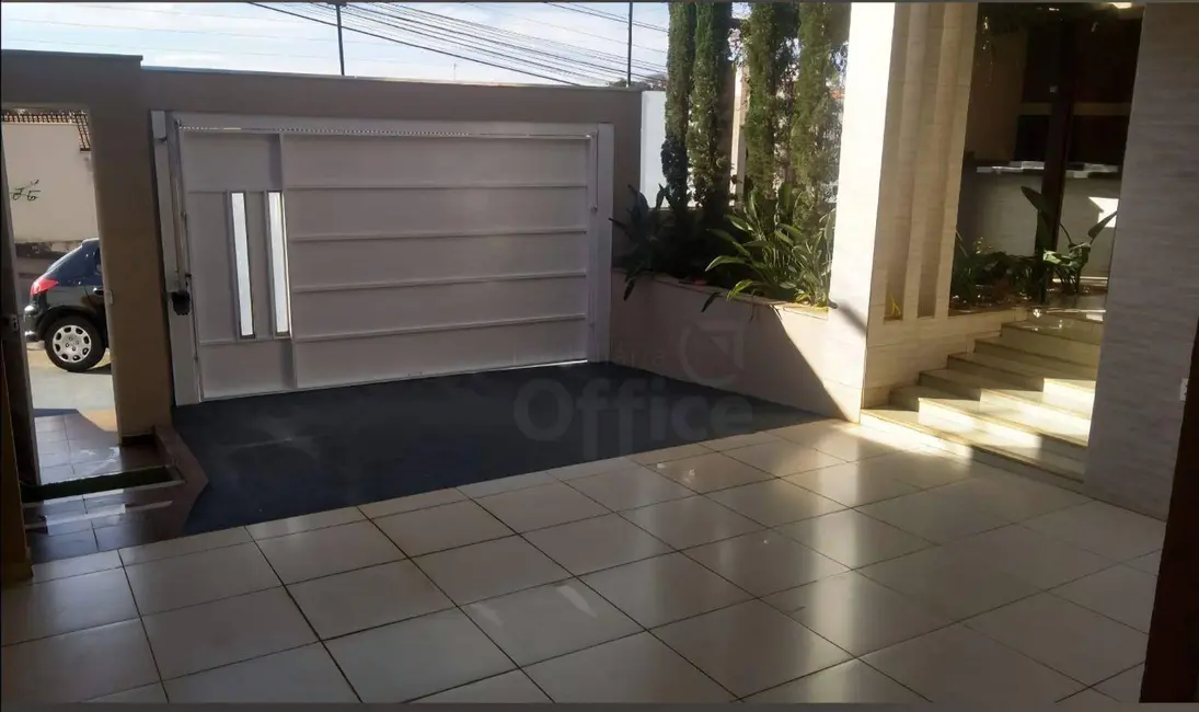 Foto 5 de Casa com 3 quartos à venda, 225m2 em Jardim Ana Paula, Anapolis - GO