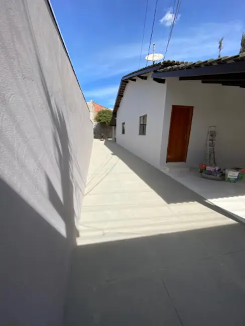 Casa com 3 quartos à venda, 300m2 em Parque dos Pirineus, Anapolis - GO - imagem 3 Foto 3 de Casa com 3 quartos à venda, 300m2 em Parque dos Pirineus, Anapolis - GO