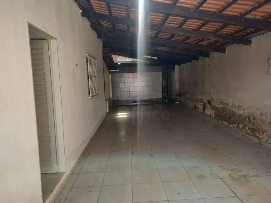 Casa com 2 quartos à venda, 300m2 em Residencial Flamboyant, Anapolis - GO - imagem 3 Foto 3 de Casa com 2 quartos à venda, 300m2 em Residencial Flamboyant, Anapolis - GO