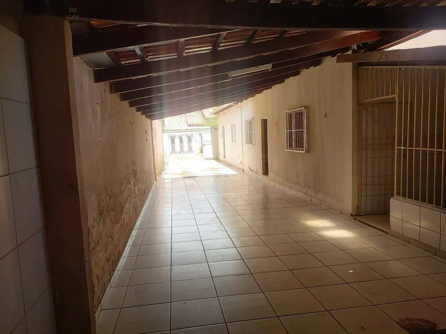 Casa com 2 quartos à venda, 300m2 em Residencial Flamboyant, Anapolis - GO - imagem 2 Foto 2 de Casa com 2 quartos à venda, 300m2 em Residencial Flamboyant, Anapolis - GO