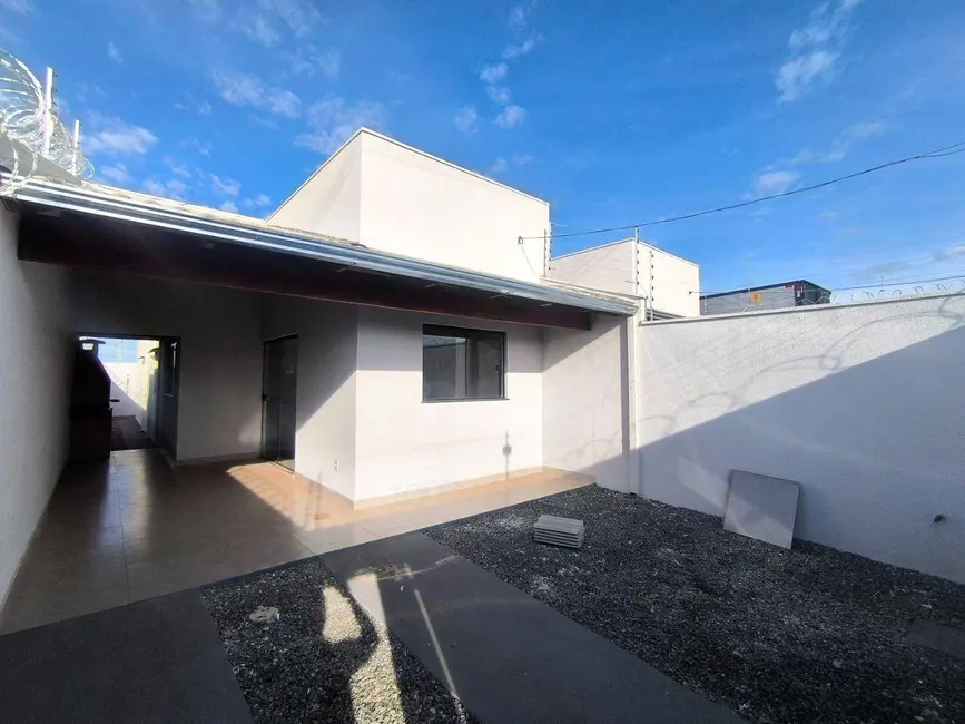 Casa com 3 quartos à venda, 150m2 em Anapolis - GO - imagem 1 Foto 1 de Casa com 3 quartos à venda, 150m2 em Anapolis - GO