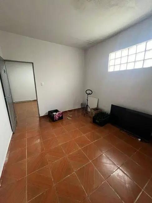 Foto 4 de Casa com 2 quartos à venda, 214m2 em Jardim Nações Unidas, Anapolis - GO