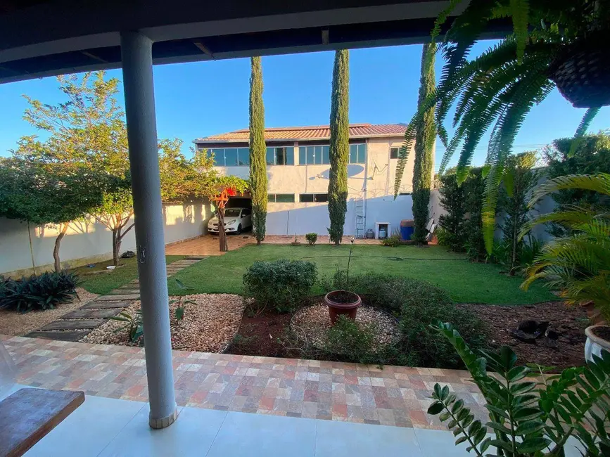 Sobrado com 4 quartos à venda, 300m2 em Residencial Araguaia, Anapolis - GO - imagem 7 Foto 7 de Sobrado com 4 quartos à venda, 300m2 em Residencial Araguaia, Anapolis - GO