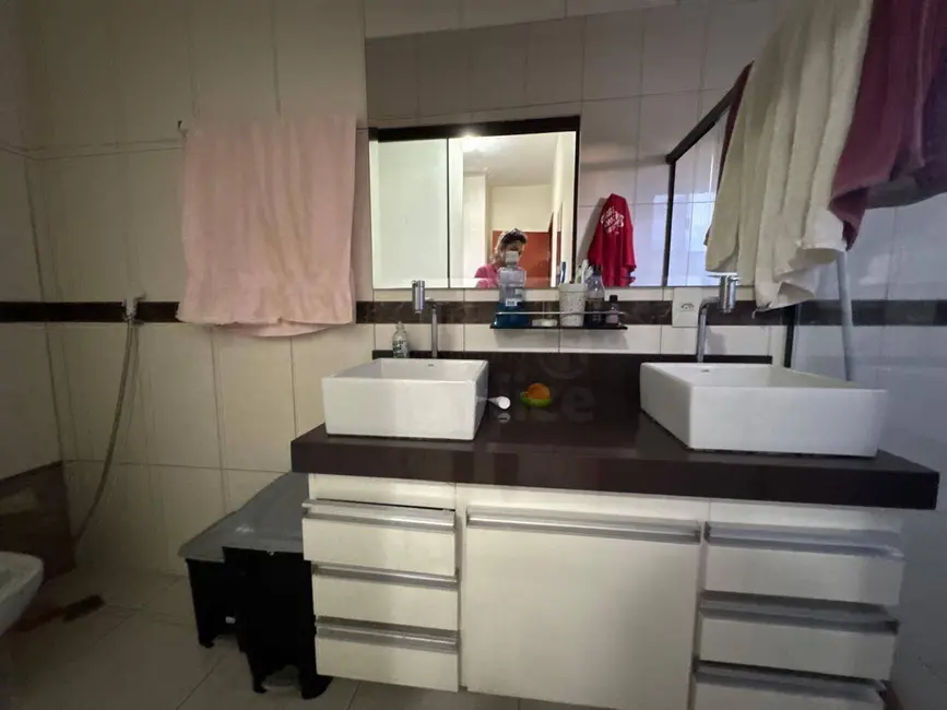 Foto 7 de Sobrado com 4 quartos à venda, 360m2 em São Carlos, Anapolis - GO