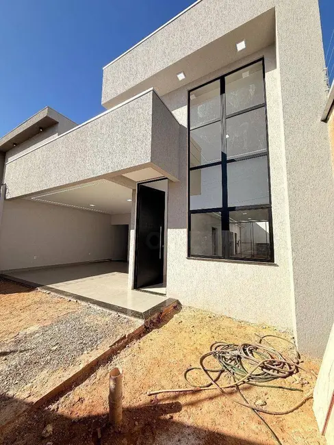 Foto 1 de Casa com 3 quartos à venda, 200m2 em Parque Brasília 2ª Etapa, Anapolis - GO