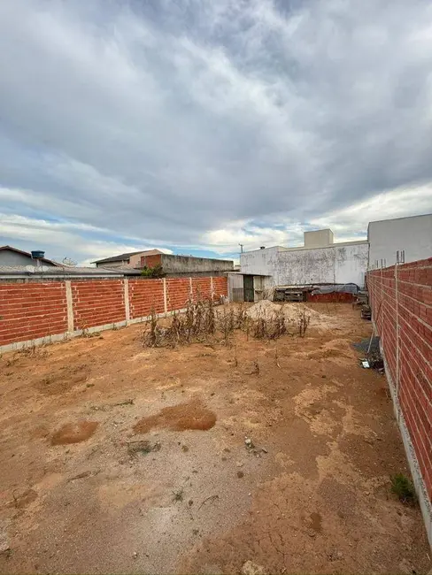 Foto 3 de Terreno / Lote à venda, 200m2 em Residencial Veneza, Anapolis - GO