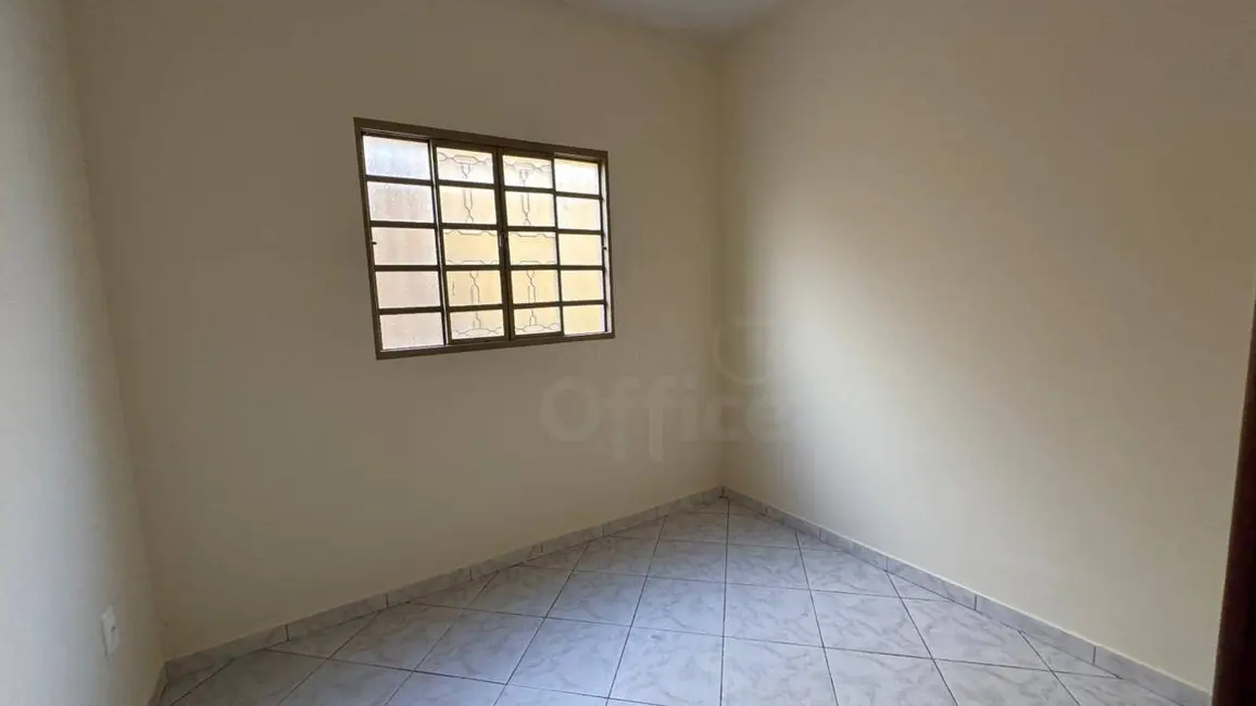 Casa com 4 quartos à venda, 300m2 em Anapolis - GO - imagem 5 Foto 5 de Casa com 4 quartos à venda, 300m2 em Anapolis - GO