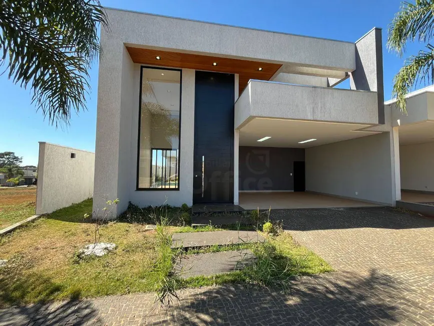 Foto 2 de Casa com 3 quartos à venda, 300m2 em Anapolis - GO