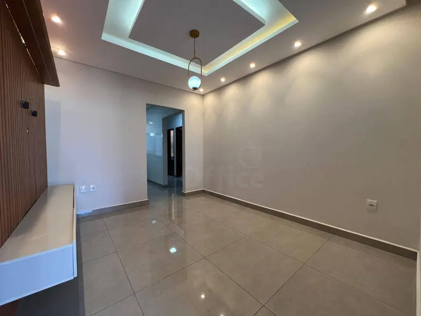 Casa com 3 quartos à venda, 200m2 em Residencial Flamboyant, Anapolis - GO - imagem 4 Foto 4 de Casa com 3 quartos à venda, 200m2 em Residencial Flamboyant, Anapolis - GO