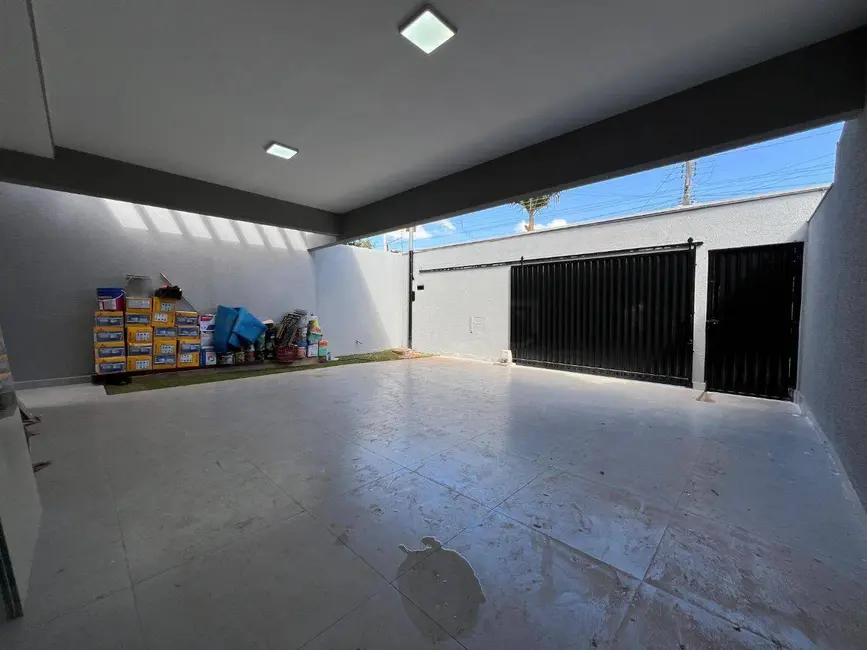 Casa com 3 quartos à venda, 200m2 em Residencial Flamboyant, Anapolis - GO - imagem 3 Foto 3 de Casa com 3 quartos à venda, 200m2 em Residencial Flamboyant, Anapolis - GO