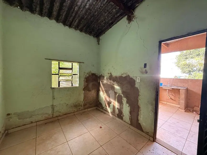 Foto 2 de Terreno / Lote à venda, 300m2 em Parque Residencial das Flores, Anapolis - GO