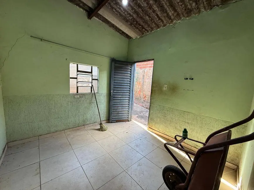 Foto 9 de Terreno / Lote à venda, 300m2 em Parque Residencial das Flores, Anapolis - GO