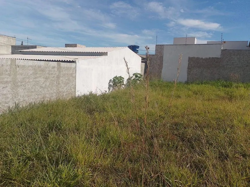 Foto 1 de Terreno / Lote à venda, 200m2 em Jardim Itália, Anapolis - GO