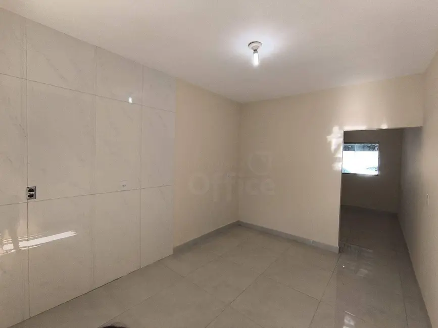 Casa com 3 quartos à venda, 200m2 em Anapolis - GO - imagem 5 Foto 5 de Casa com 3 quartos à venda, 200m2 em Anapolis - GO