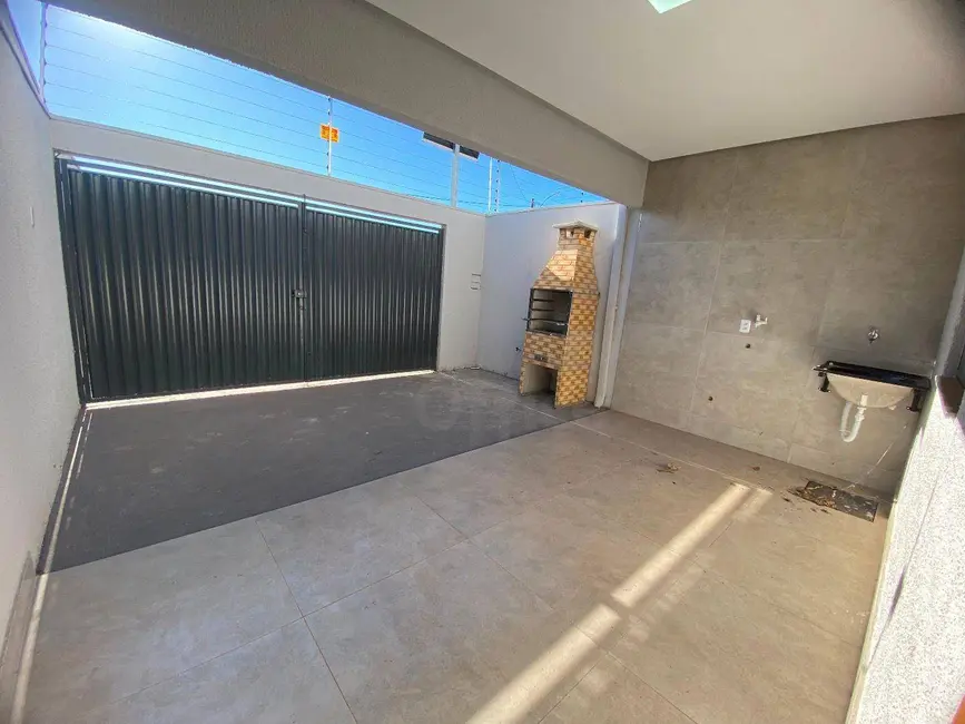 Foto 2 de Casa com 3 quartos à venda, 100m2 em Jardim Itália, Anapolis - GO