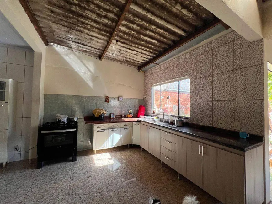 Foto 1 de Casa com 4 quartos à venda, 360m2 em Residencial Portal do Cerrado, Anapolis - GO