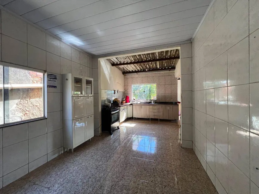 Foto 6 de Casa com 4 quartos à venda, 360m2 em Residencial Portal do Cerrado, Anapolis - GO