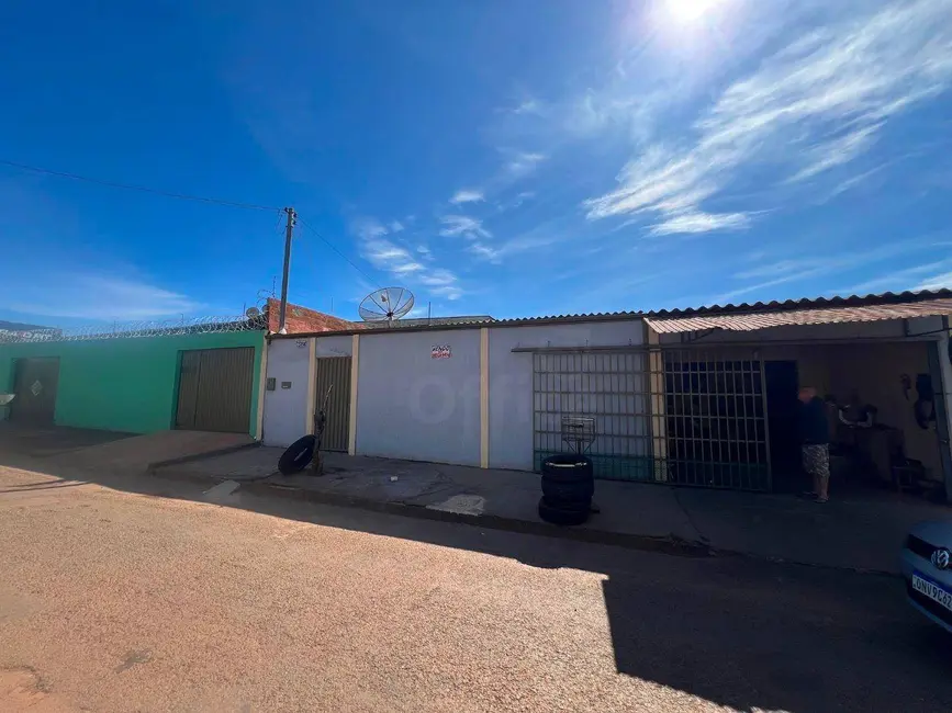 Foto 2 de Casa com 4 quartos à venda, 360m2 em Residencial Portal do Cerrado, Anapolis - GO