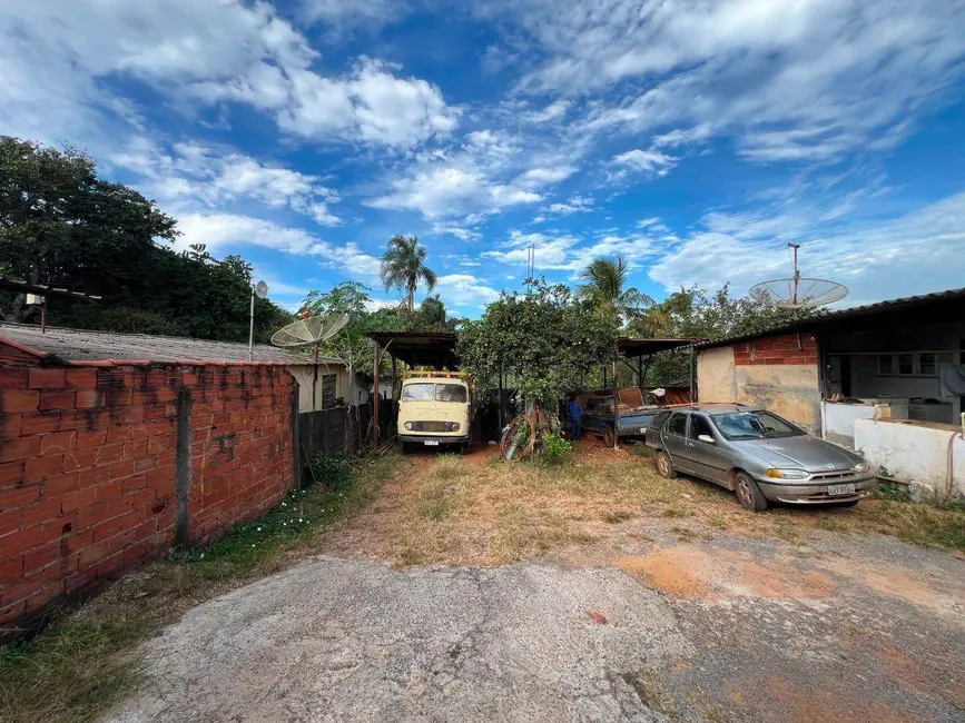 Chácara com 6 quartos à venda, 3500m2 em Bandeiras, Anapolis - GO - imagem 3 Foto 3 de Chácara com 6 quartos à venda, 3500m2 em Bandeiras, Anapolis - GO