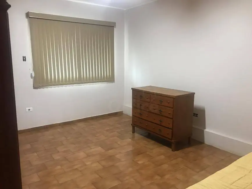 Casa com 3 quartos à venda, 200m2 em Setor Central, Anapolis - GO - imagem 9 Foto 9 de Casa com 3 quartos à venda, 200m2 em Setor Central, Anapolis - GO