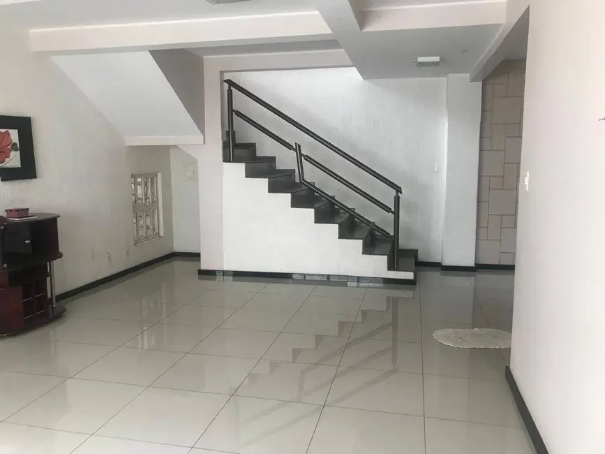 Foto 1 de Casa com 3 quartos à venda, 200m2 em Setor Central, Anapolis - GO