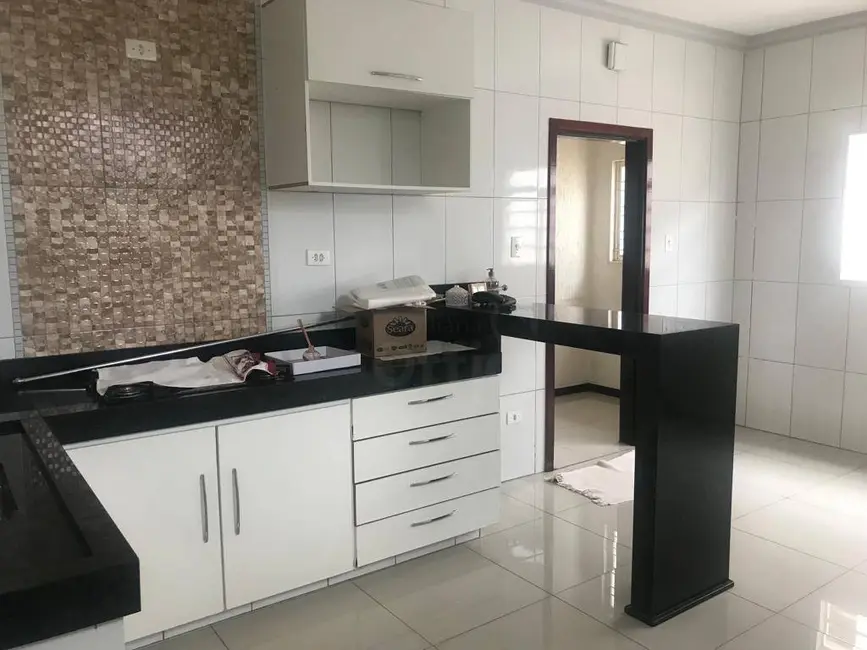 Casa com 3 quartos à venda, 200m2 em Setor Central, Anapolis - GO - imagem 8 Foto 8 de Casa com 3 quartos à venda, 200m2 em Setor Central, Anapolis - GO