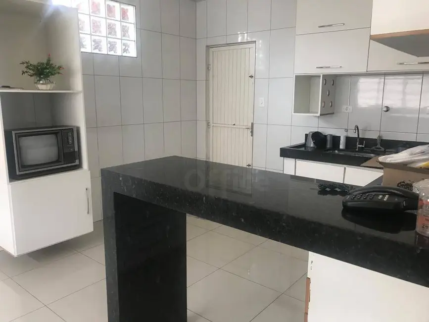 Casa com 3 quartos à venda, 200m2 em Setor Central, Anapolis - GO - imagem 7 Foto 7 de Casa com 3 quartos à venda, 200m2 em Setor Central, Anapolis - GO