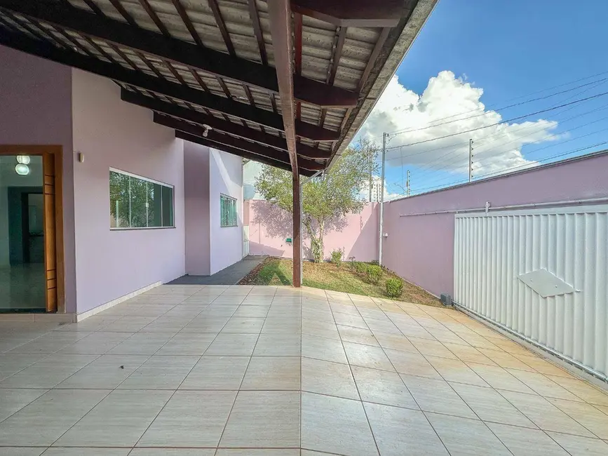 Foto 3 de Casa com 3 quartos à venda, 300m2 em Residencial Vale do Sol, Anapolis - GO