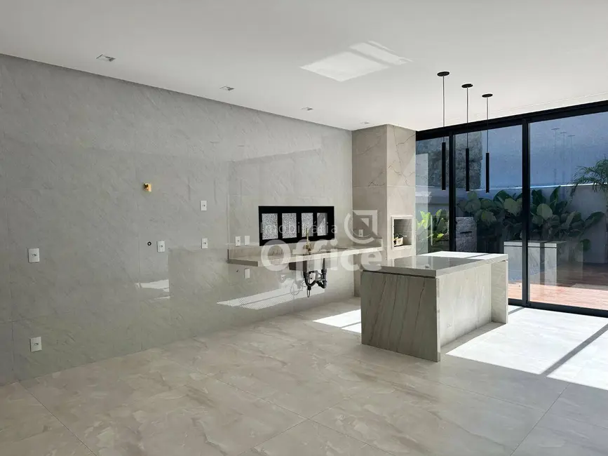 Foto 9 de Casa de Condomínio com 4 quartos à venda, 420m2 em Condomínio Residencial Grand Trianon, Anapolis - GO