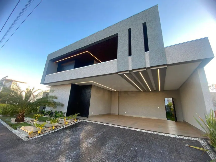 Foto 2 de Casa de Condomínio com 4 quartos à venda, 420m2 em Condomínio Residencial Grand Trianon, Anapolis - GO
