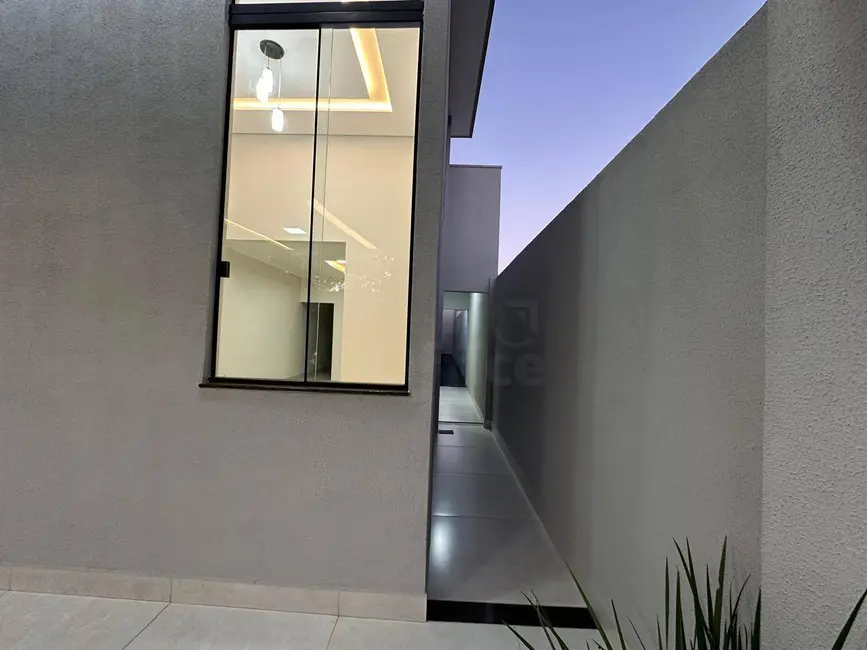Casa com 3 quartos à venda, 150m2 em Adriana Parque, Anapolis - GO - imagem 3 Foto 3 de Casa com 3 quartos à venda, 150m2 em Adriana Parque, Anapolis - GO