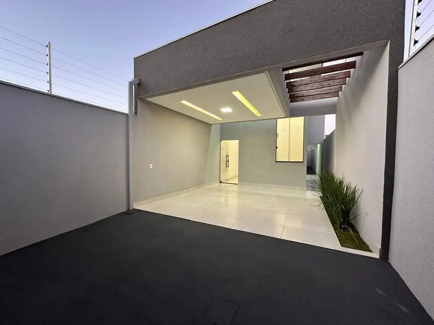 Casa com 3 quartos à venda, 150m2 em Adriana Parque, Anapolis - GO - imagem 1 Foto 1 de Casa com 3 quartos à venda, 150m2 em Adriana Parque, Anapolis - GO