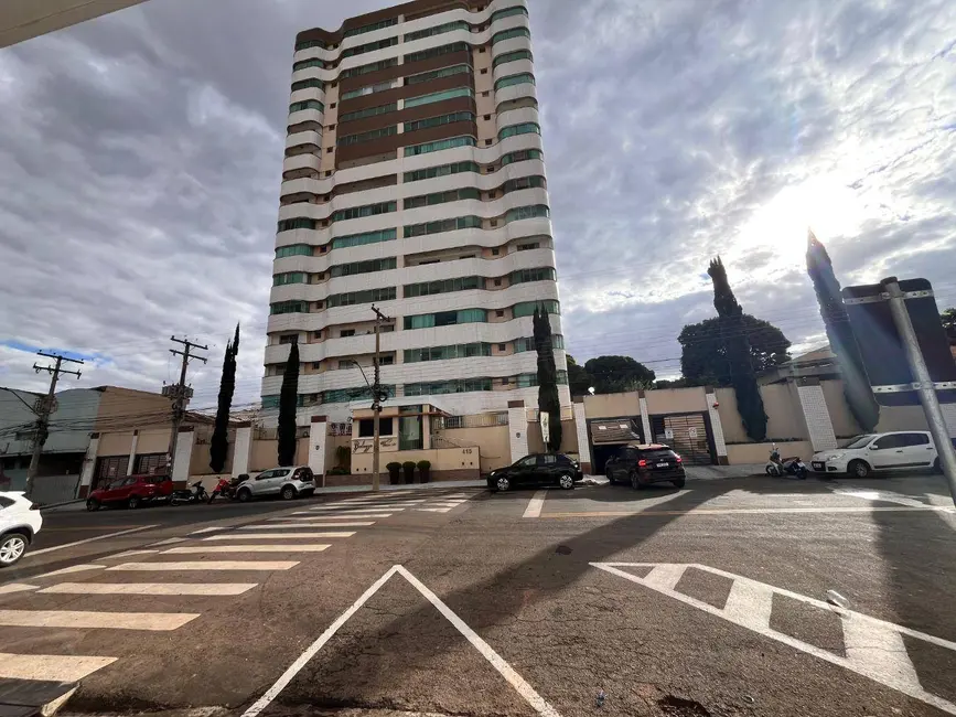 Foto 1 de Apartamento com 4 quartos para alugar, 145m2 em Maracanã, Anapolis - GO