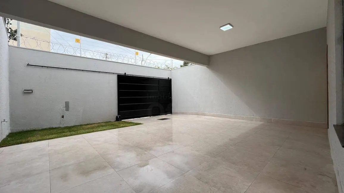 Foto 4 de Casa com 3 quartos à venda, 150m2 em Vila Miguel Jorge, Anapolis - GO