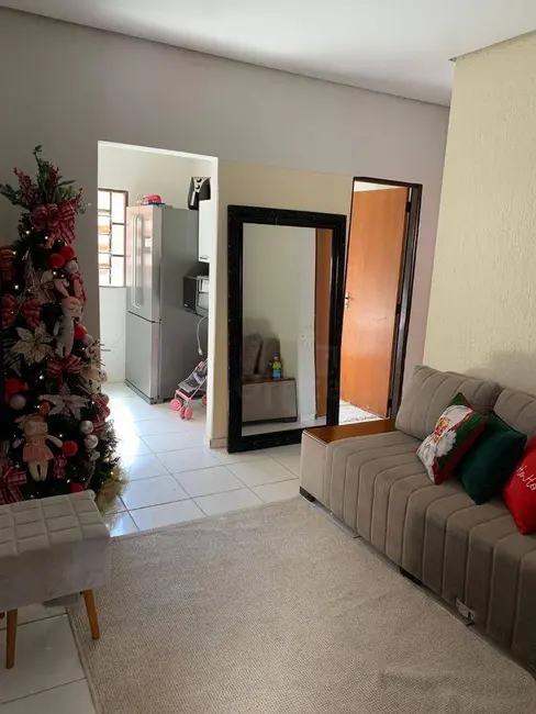Foto 1 de Casa com 2 quartos à venda, 200m2 em Residencial Gabriela, Anapolis - GO